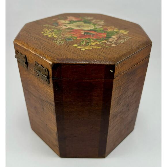 Vintage Lidded Wood Deco Box with Floral Pirate Ship Appliques Brass Closure - Picture 7 of 12